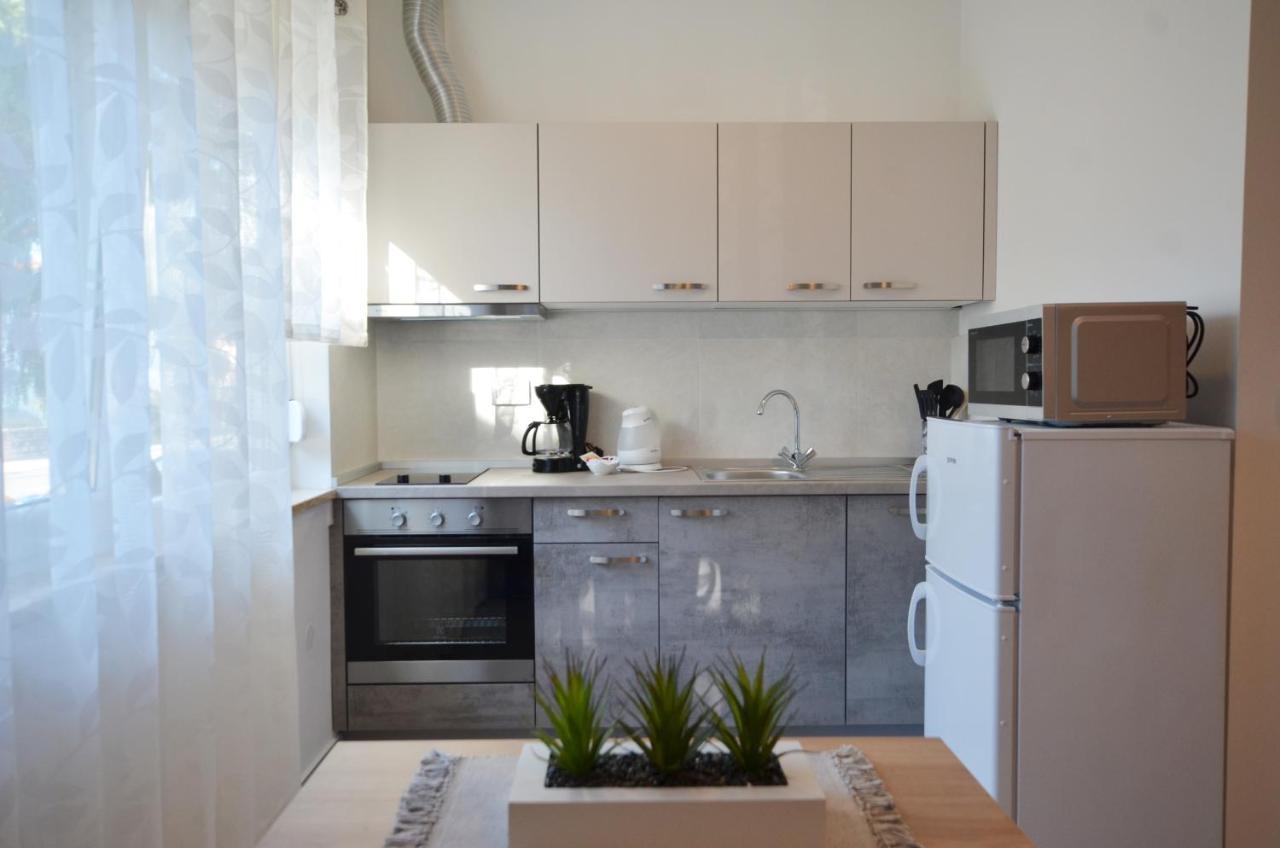 Apartment Irene Ровинь Экстерьер фото