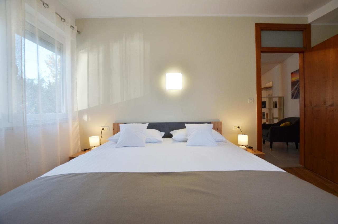 Apartment Irene Ровинь Экстерьер фото