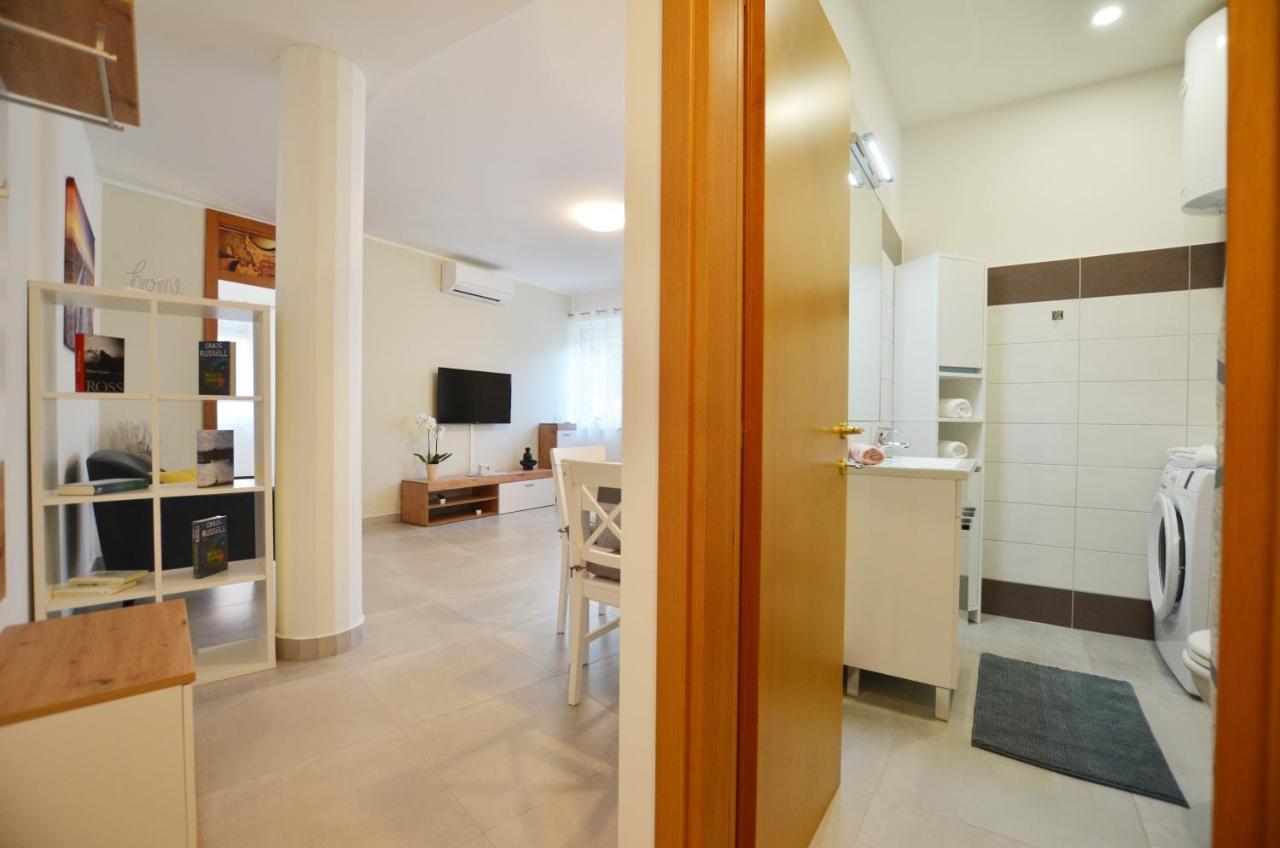 Apartment Irene Ровинь Экстерьер фото